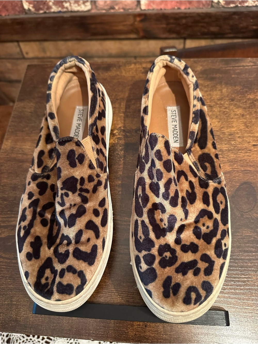 Steve Madden Gills-L Leopard Print Slip-On Sneakers - size 7.5